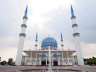 クアラルンプール周辺と高原リゾート｜サルタン・サラフィディン・モスク