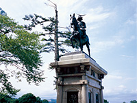 青葉城の騎馬像