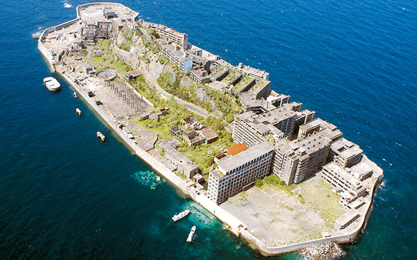 世界遺産登録 海底炭鉱によって栄えた無人島 軍艦島 端島炭坑 国内旅行 国内ツアー 阪急交通社