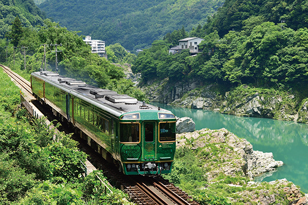 中国・四国地方の列車 観光列車・ローカル列車の旅｜国内旅行 ツアー ...